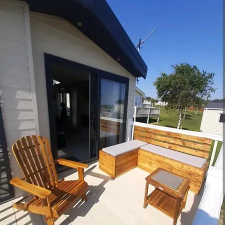 View Point Lodge Newton on the Moor Экстерьер фото